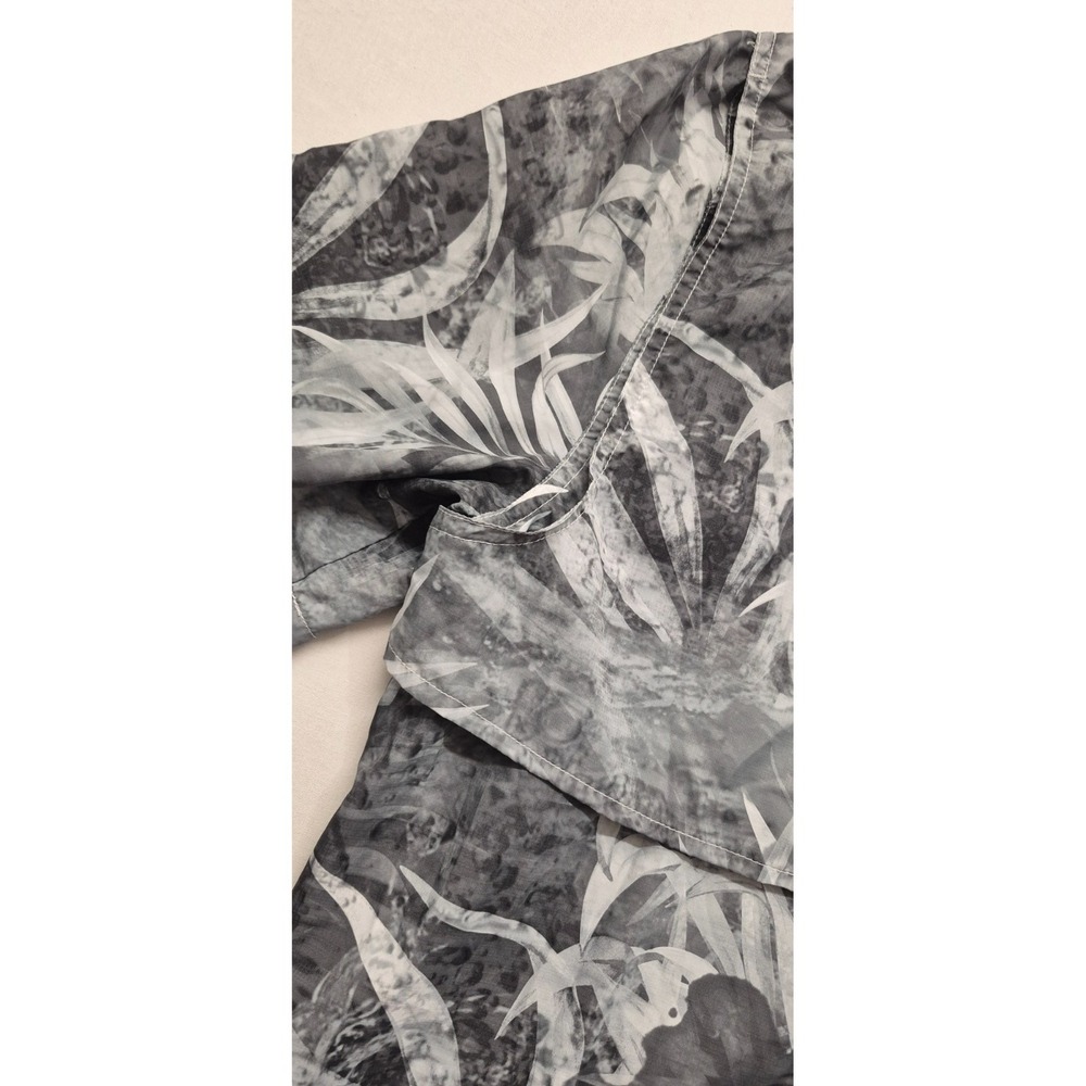 REEL Legends Men's black/gray floral print Shirt‎ Saltwater SS button up vented - Picture 15 of 16